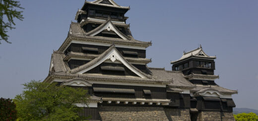 Kumamoto-Jo, die Burg von Kumamoto.