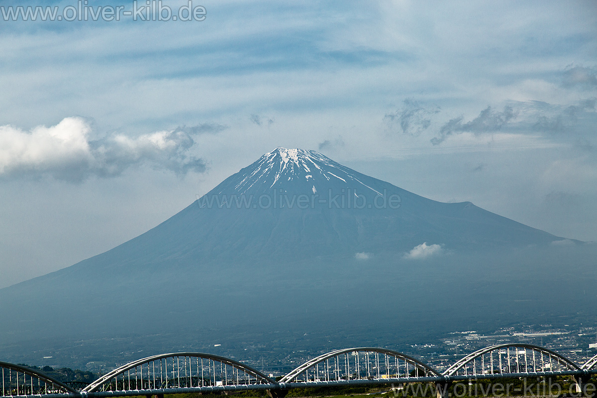 Der Fuji, aus dem fahrenden Zug.